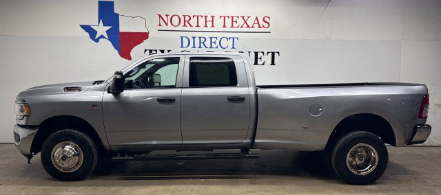 Used 2024 RAM 3500 Tradesman w/ Chrome Appearance Group AWD/4WD image 11