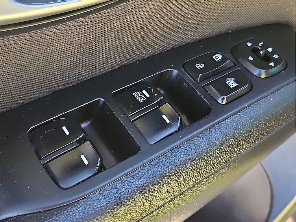 Used 2016 Kia Soul FWD image 17