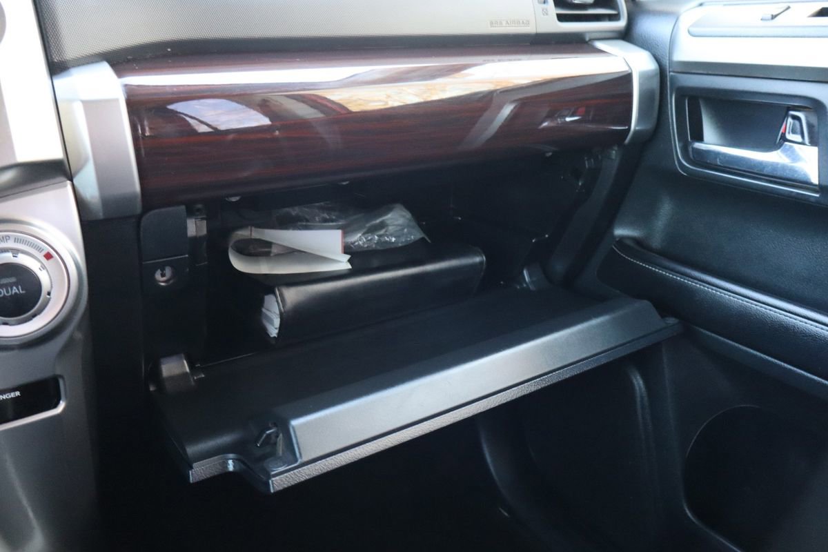 Used 2015 Toyota 4Runner Limited image 39