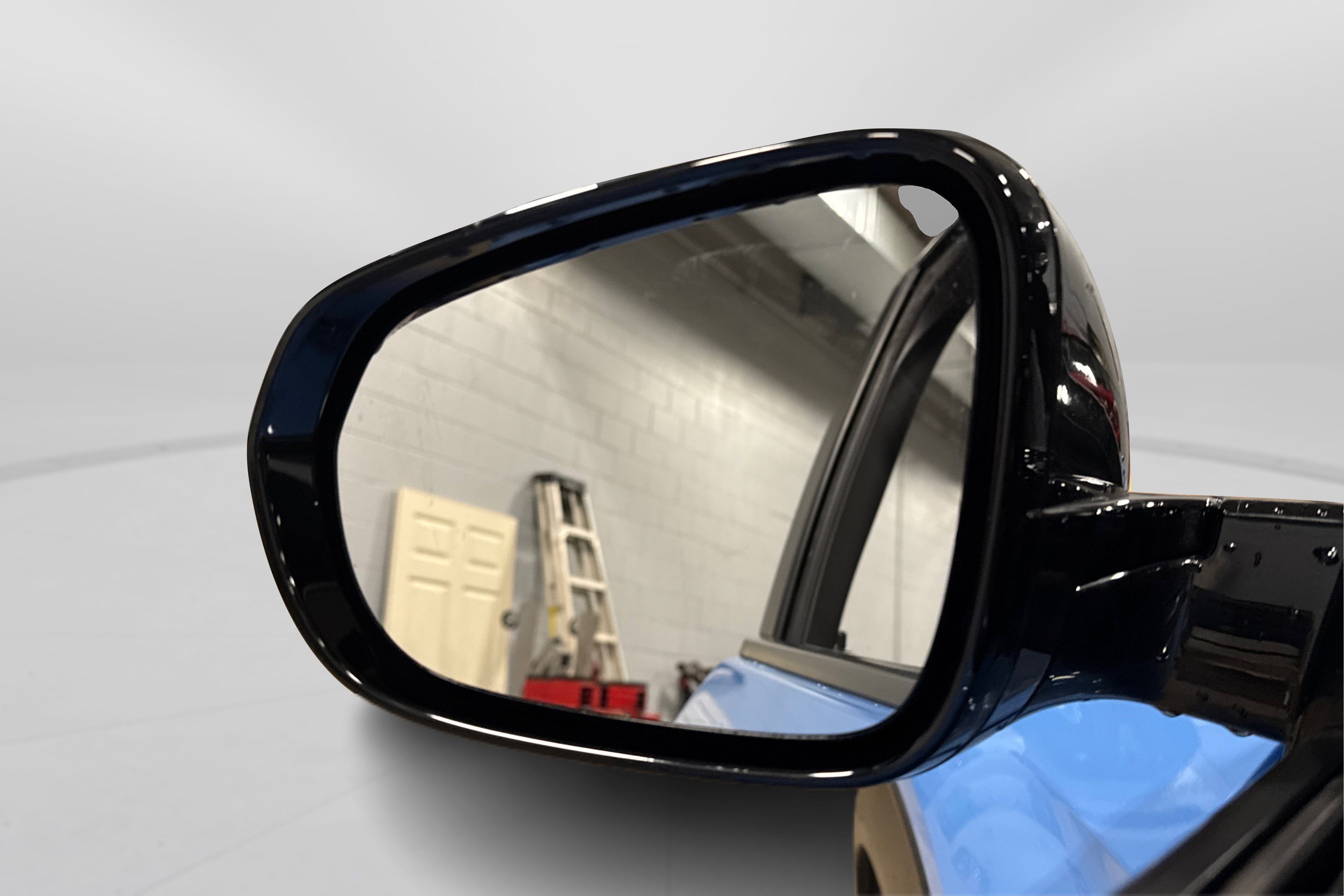 Used 2023 Chevrolet TrailBlazer RS w/ Sun and Liftgate Package AWD/4WD image 14