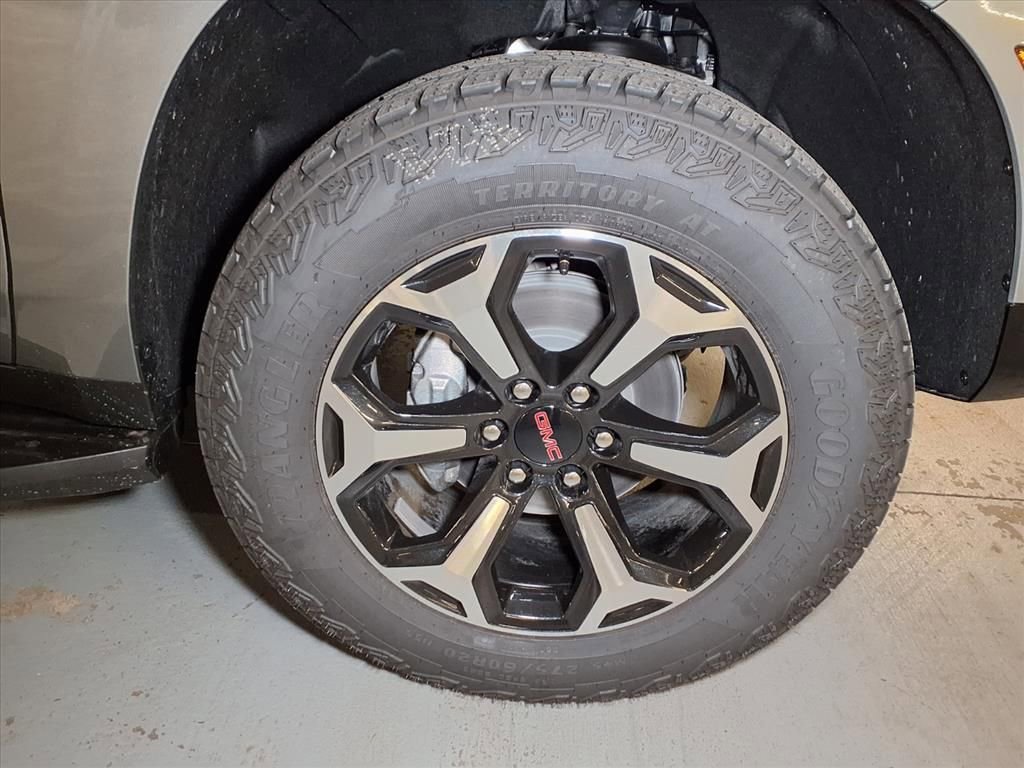 New 2026 GMC Yukon XL AT4 image 5