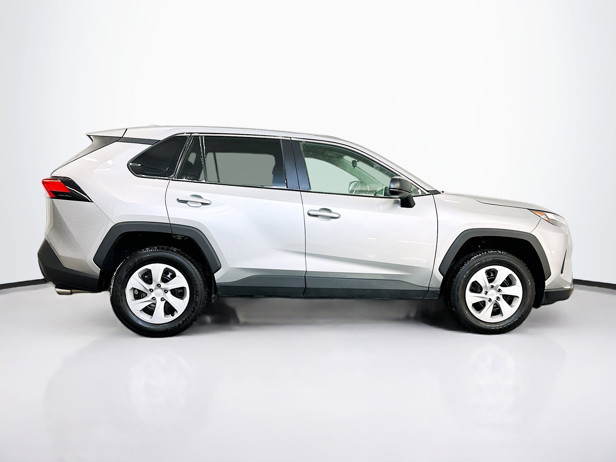 Used 2025 Toyota RAV4 LE image 10