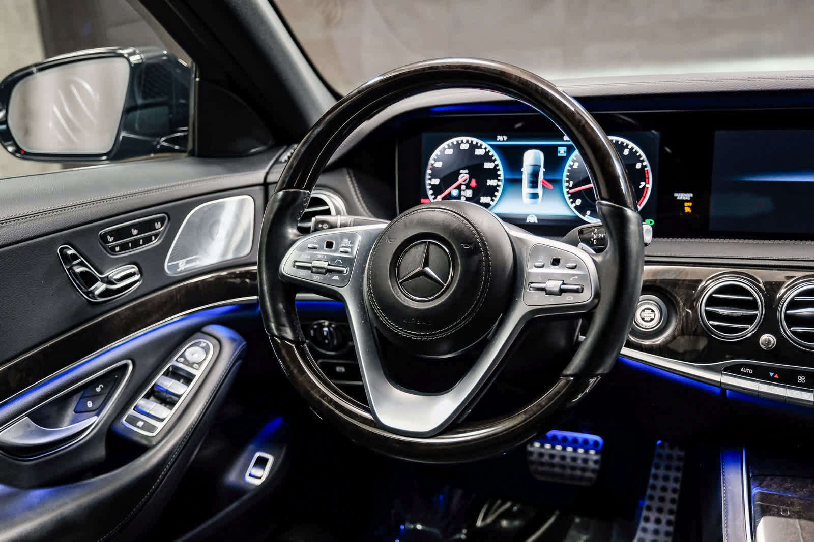 Used 2018 Mercedes-Benz S 560 Sedan image 15