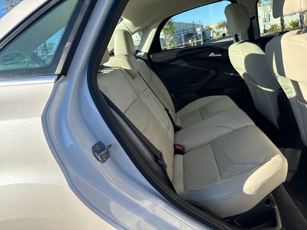 Used 2015 Ford Focus Titanium image 26