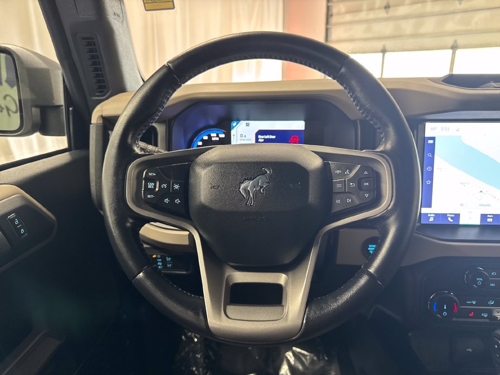 Used 2022 Ford Bronco Wildtrak AWD/4WD image 16