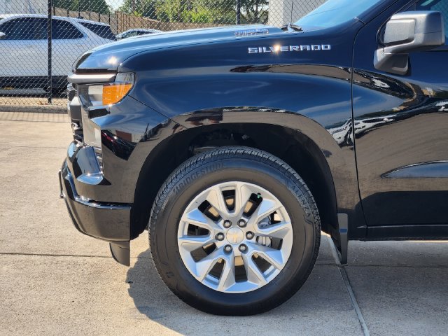 Used 2025 Chevrolet Silverado 1500 Custom RWD image 14