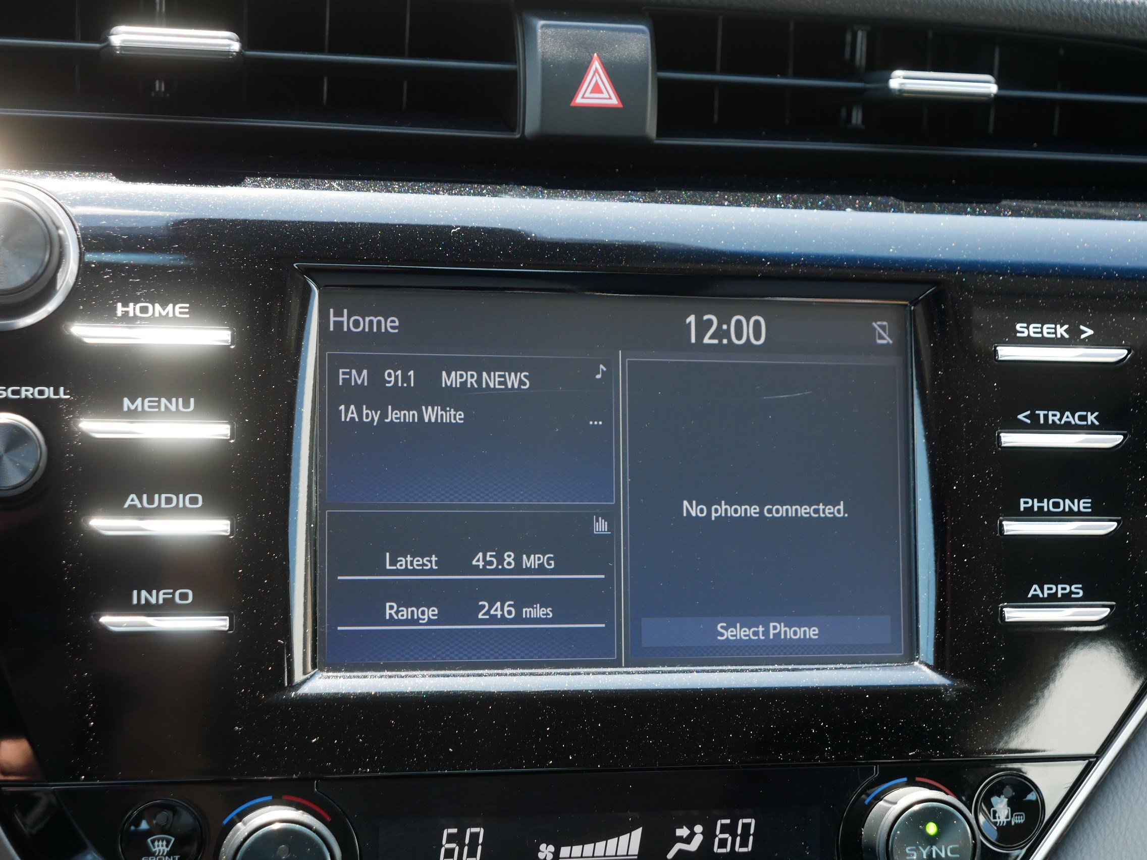 Used 2018 Toyota Camry XLE FWD image 22