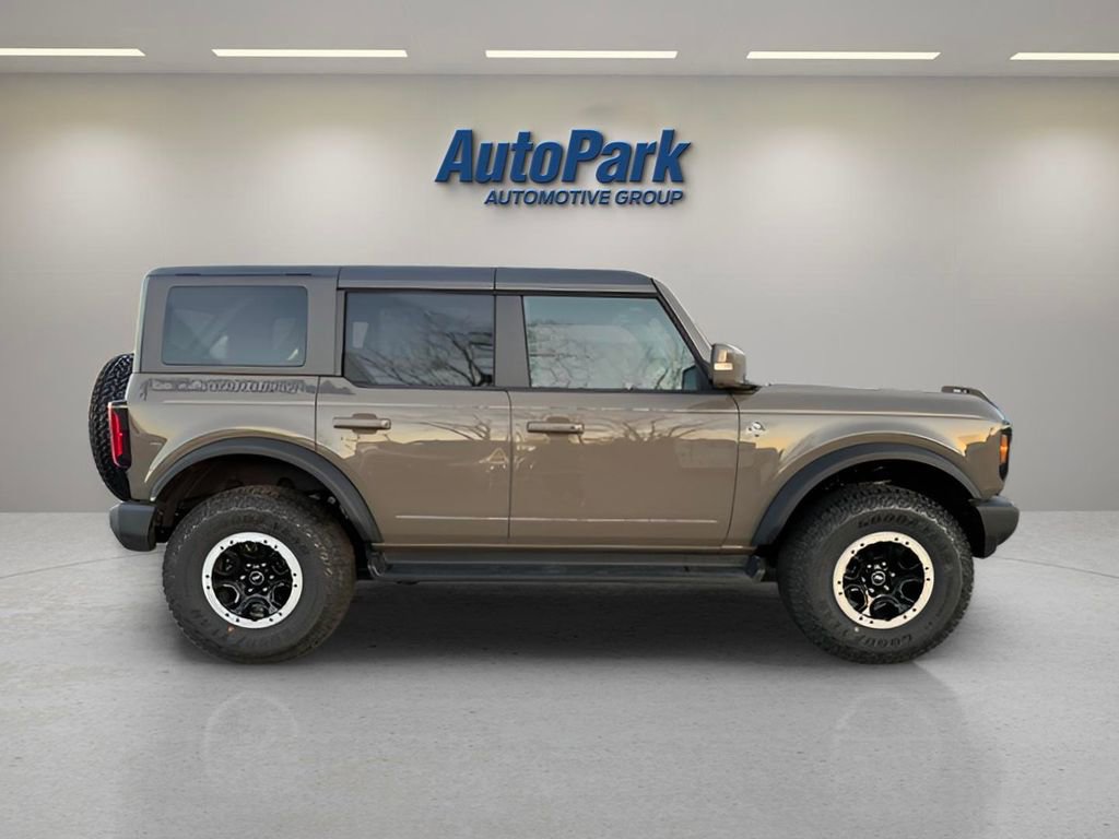 New 2025 Ford Bronco Outer Banks w/ Sasquatch Package image 8