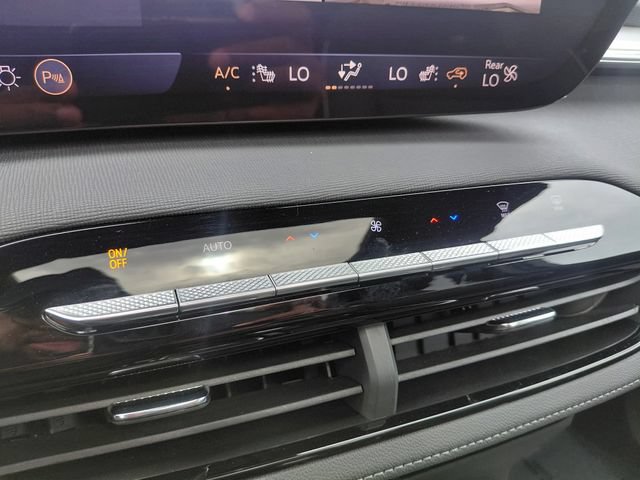 New 2025 Buick Enclave Preferred w/ Power Package AWD/4WD image 26