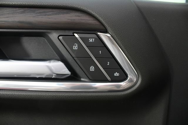 New 2026 GMC Sierra 1500 SLT image 16