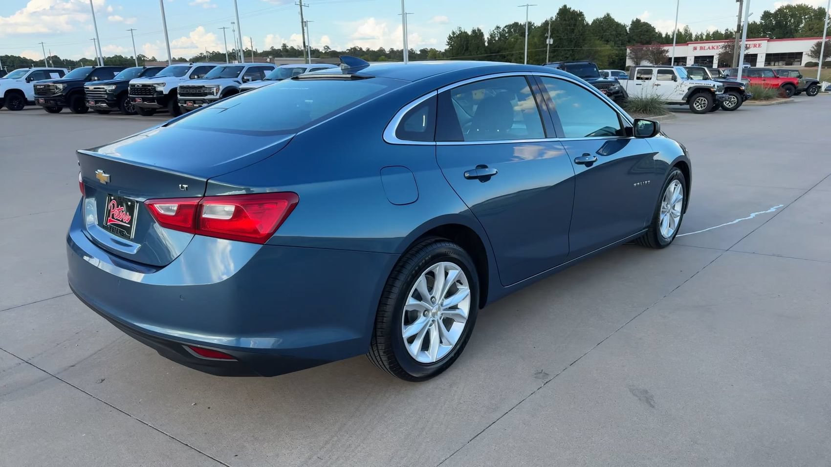 Used 2025 Chevrolet Malibu LT FWD image 9
