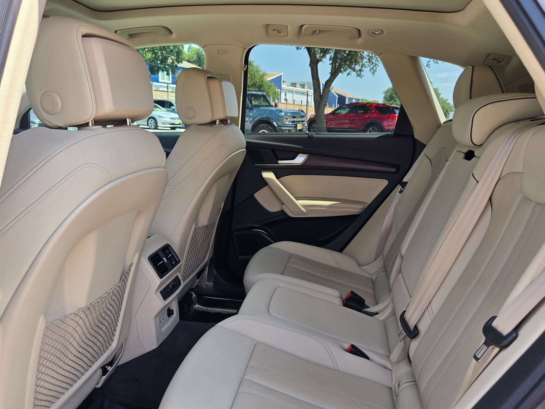 Used 2021 Audi Q5 2.0T Premium Plus w/ Premium Plus Package AWD/4WD image 14