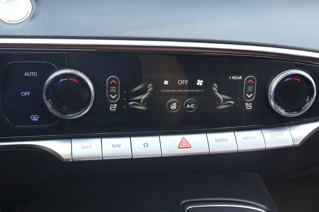 Used 2024 Genesis GV70 2.5T Advanced w/ Advanced Package image 27