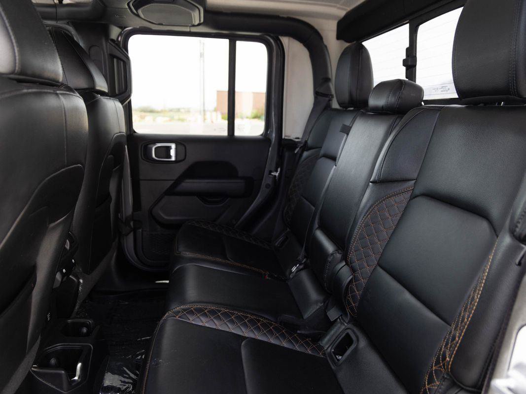 Used 2022 Jeep Gladiator Overland AWD/4WD image 16