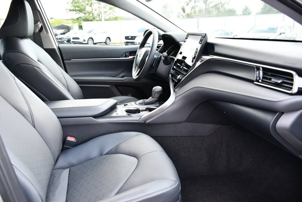 Used 2024 Toyota Camry XSE w/ Cold Weather Package FWD image 35