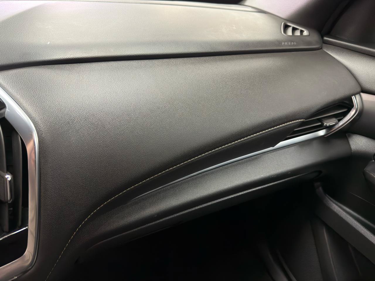Used 2022 Chevrolet Traverse LT w/ LPO, Floor Liner Package AWD/4WD image 25