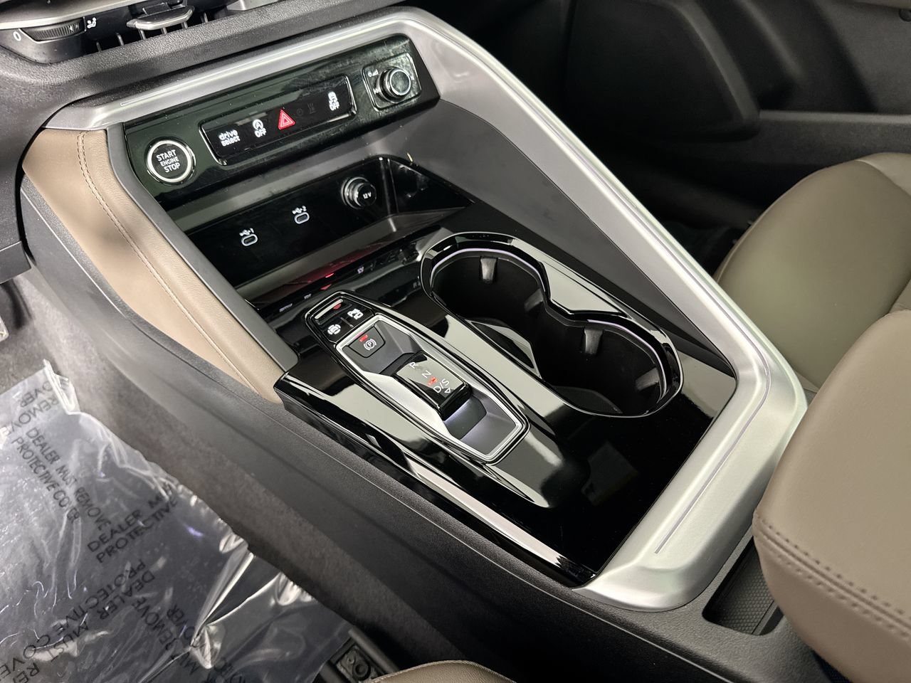 Used 2025 Audi Q5 Premium Plus w/ Premium Plus AWD/4WD image 24