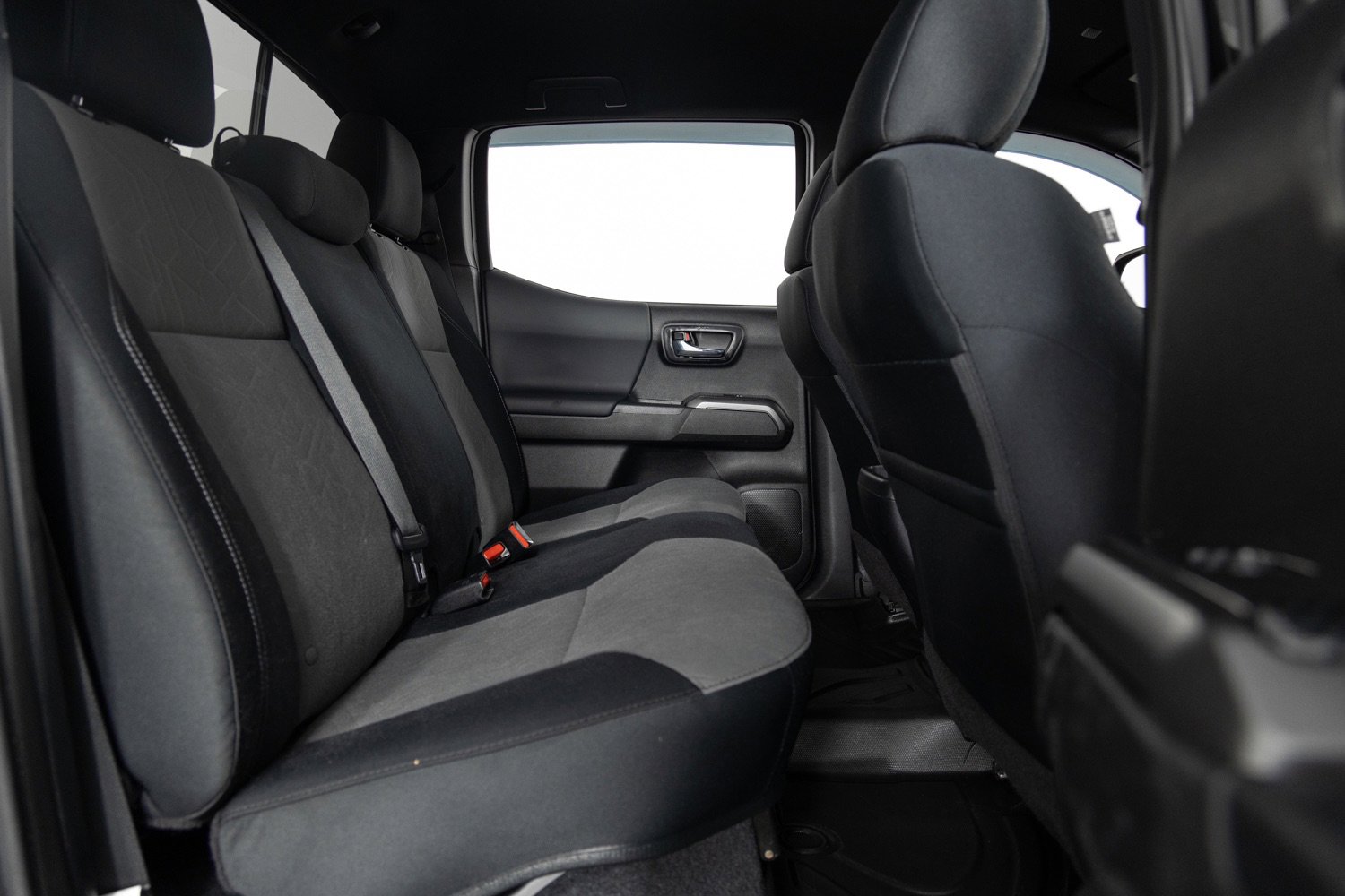 Used 2022 Toyota Tacoma TRD Sport w/ Technology Package image 22