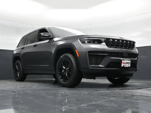 New 2026 Jeep Grand Cherokee Altitude AWD/4WD image 55