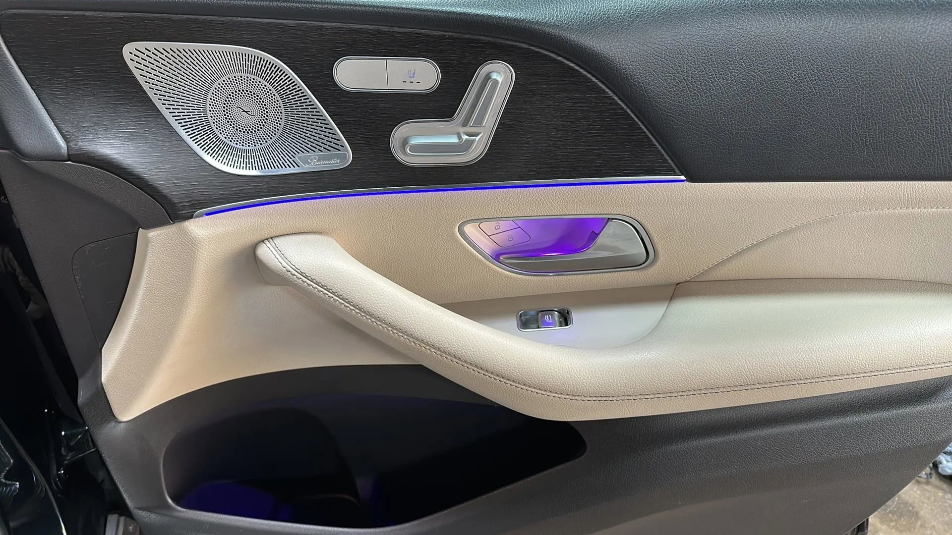 Used 2020 Mercedes-Benz GLE 350 4MATIC image 25