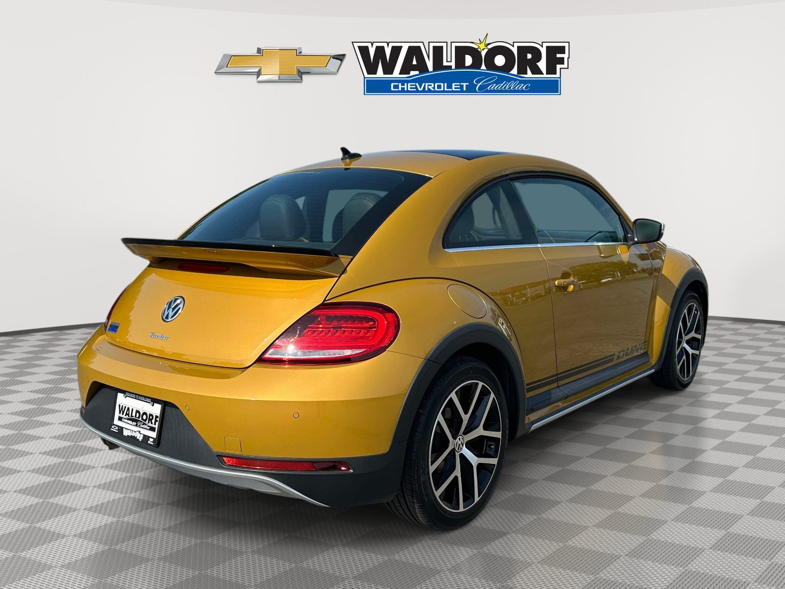 Used 2016 Volkswagen Beetle 1.8T Dune w/ Dune Technology Package FWD image 6