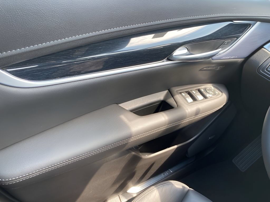 Certified 2024 Cadillac XT5 Premium Luxury AWD/4WD image 23