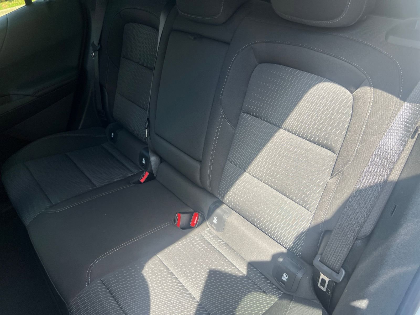 Used 2025 Chevrolet Equinox LT image 32