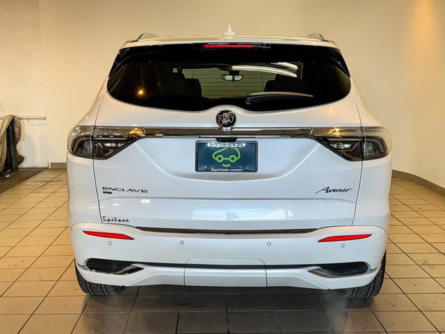 Certified 2022 Buick Enclave Avenir w/ Avenir Technology Package image 11