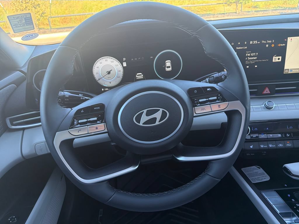 New 2026 Hyundai Elantra Limited FWD image 24