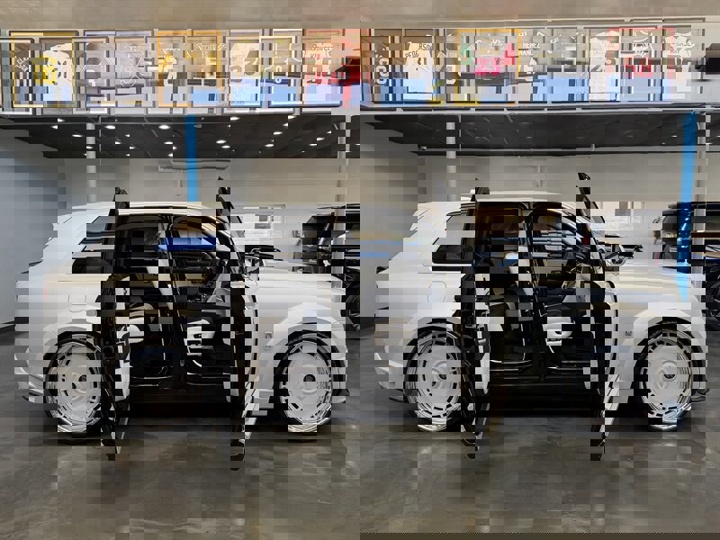 Used 2025 Rolls-Royce Cullinan image 13