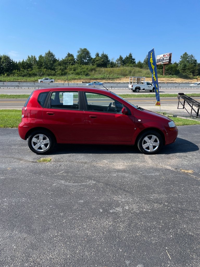Used 2008 Chevrolet Aveo5 FWD image 6