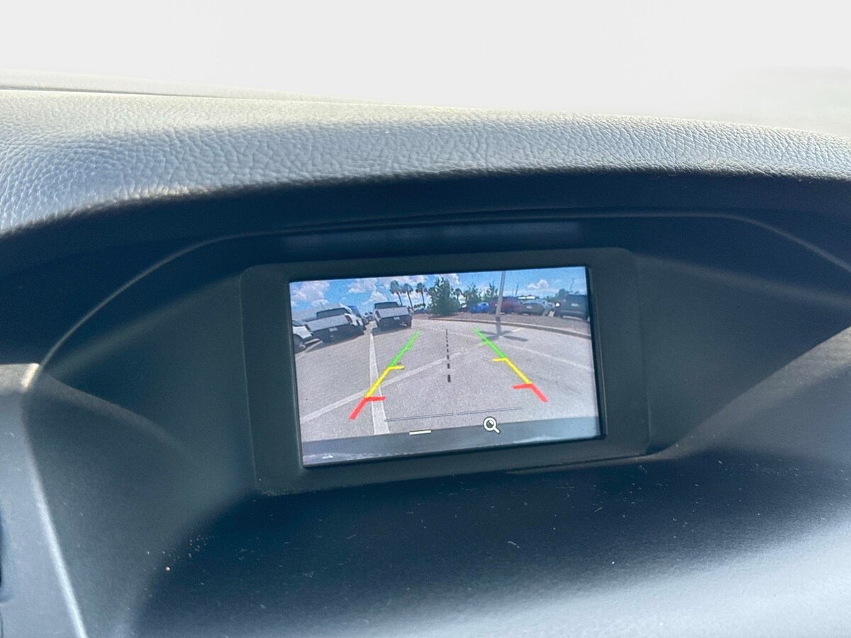 Used 2018 Ford Focus SE FWD image 22