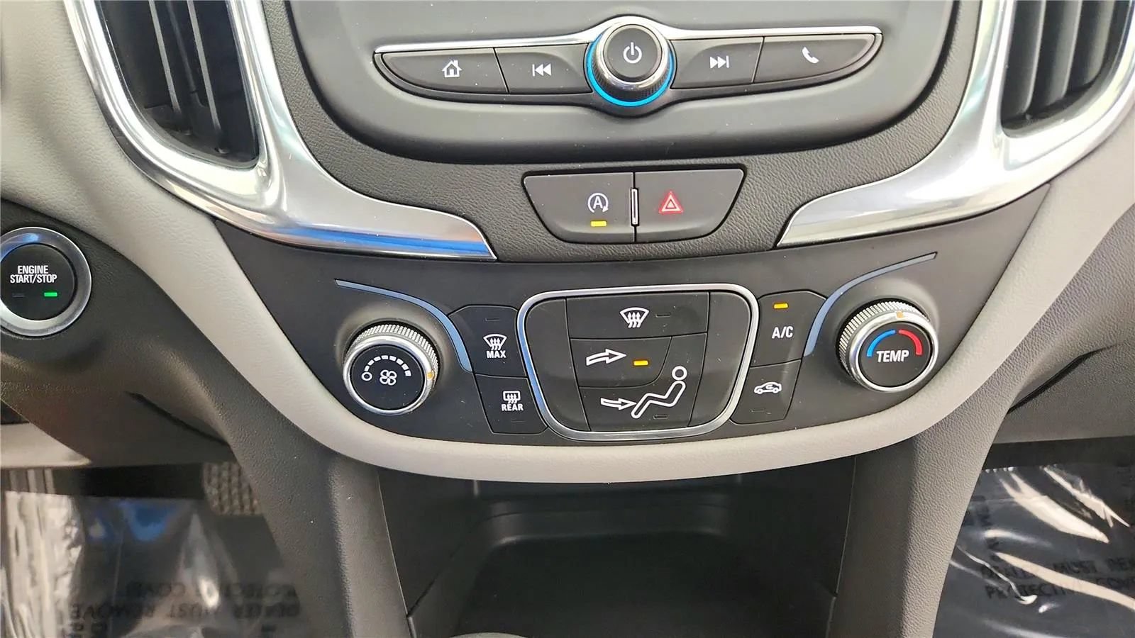 Used 2023 Chevrolet Equinox LS w/ LS Convenience Package FWD image 26