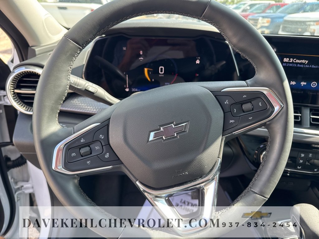Used 2025 Chevrolet Trax ACTIV w/ Sunroof Package image 10