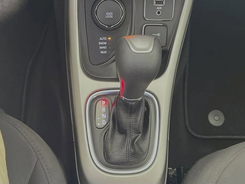 Used 2019 Jeep Compass Sport AWD/4WD image 17