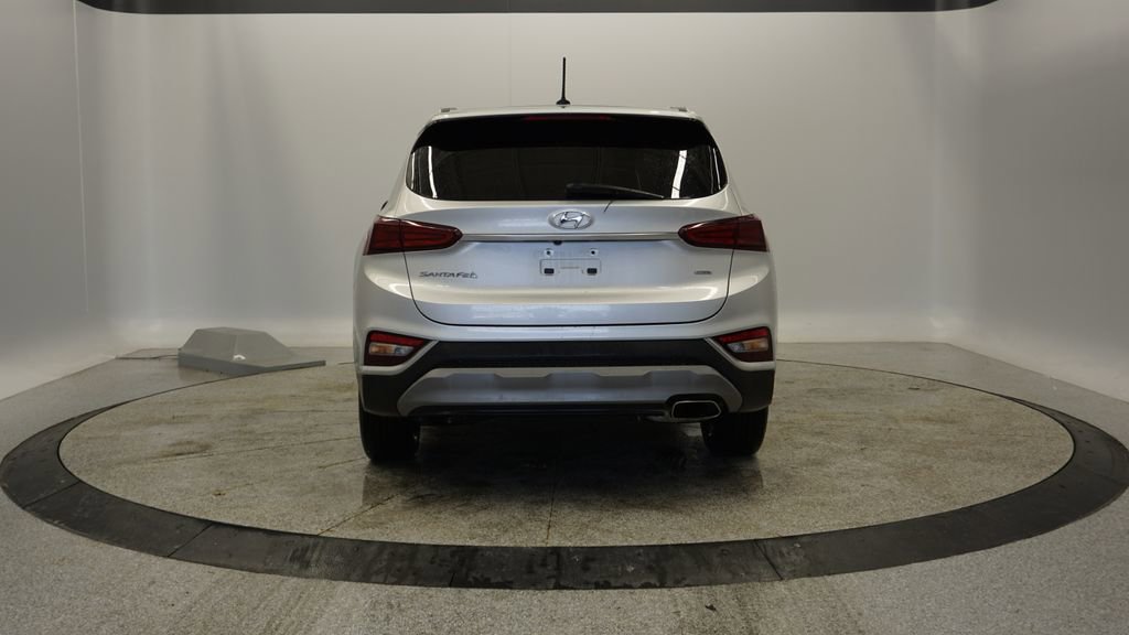 Used 2019 Hyundai Santa Fe SE image 8