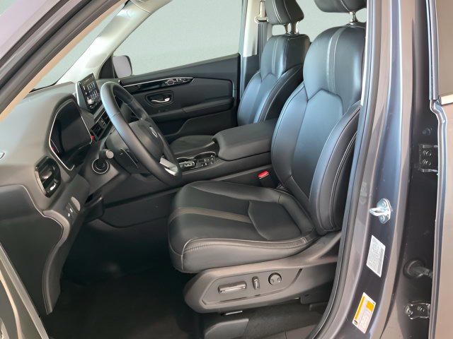 Certified 2025 Honda Pilot EX-L image 9