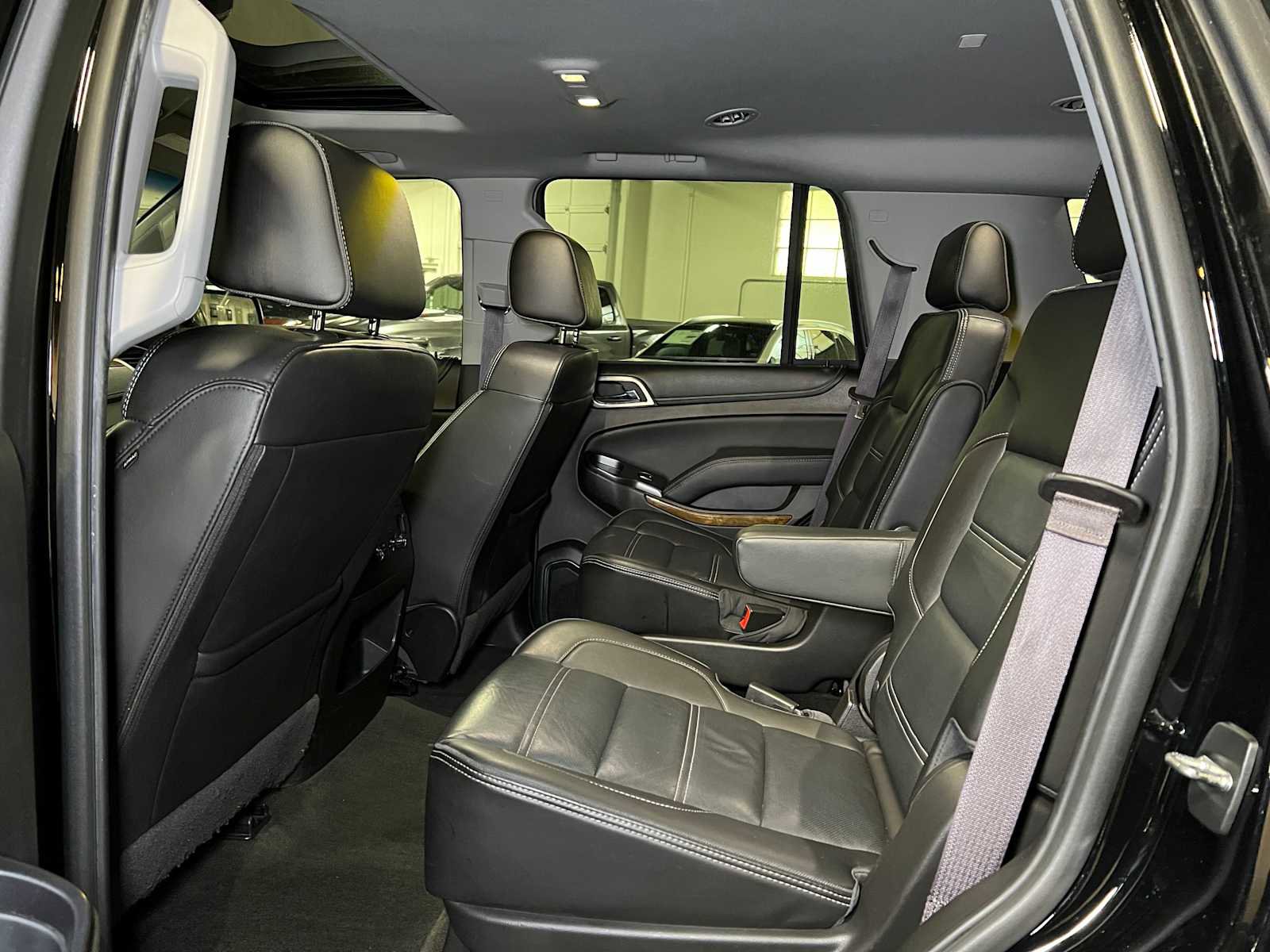 Used 2017 GMC Yukon Denali image 17