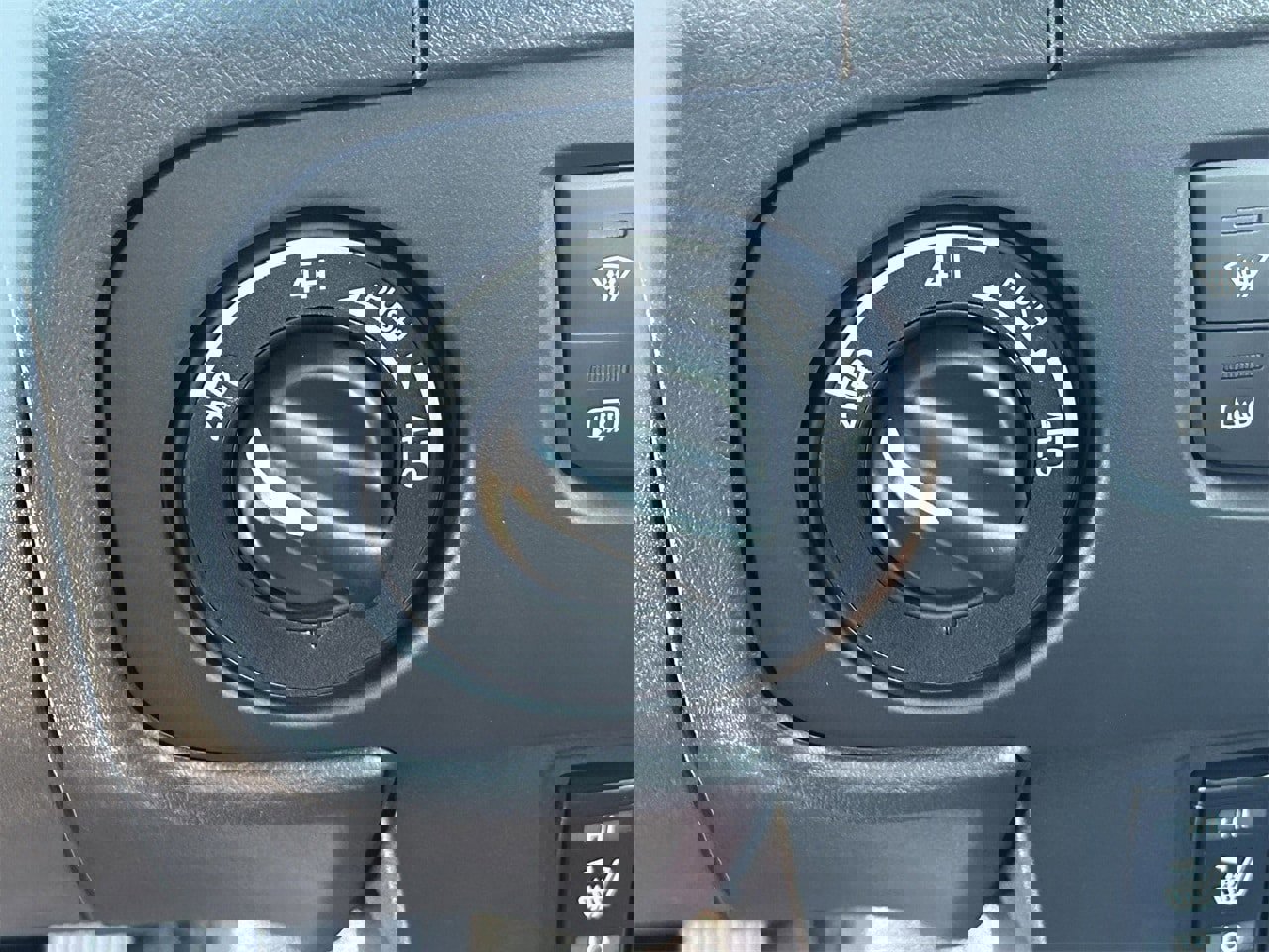 New 2026 Nissan Frontier PRO-4X image 23