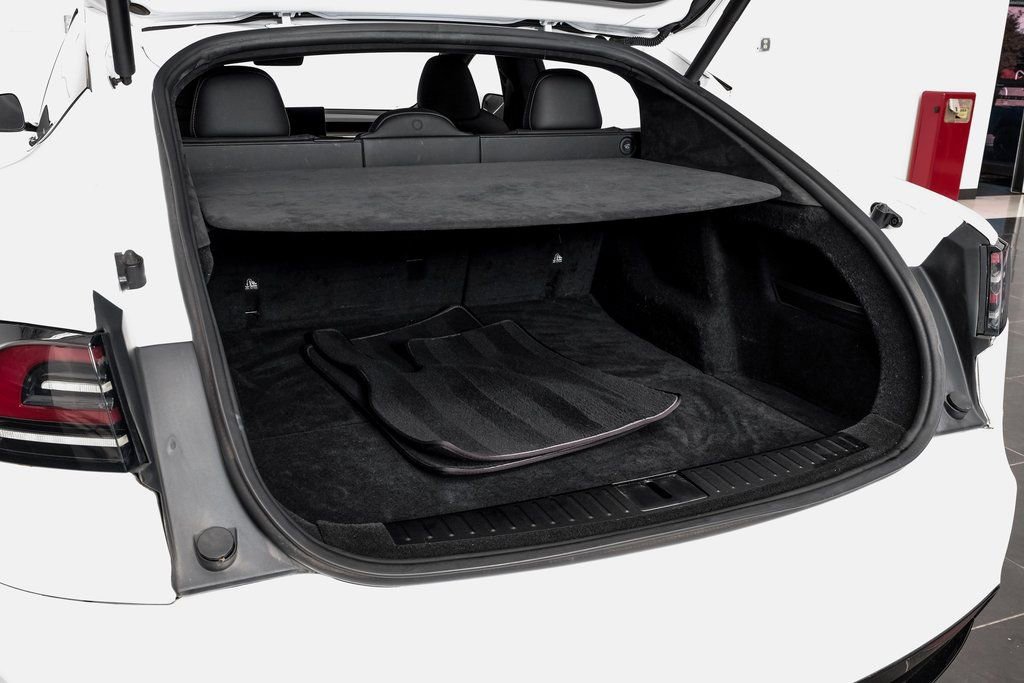 Used 2023 Tesla Model S image 16
