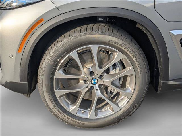 Used 2026 BMW X5 xDrive50e AWD/4WD image 10