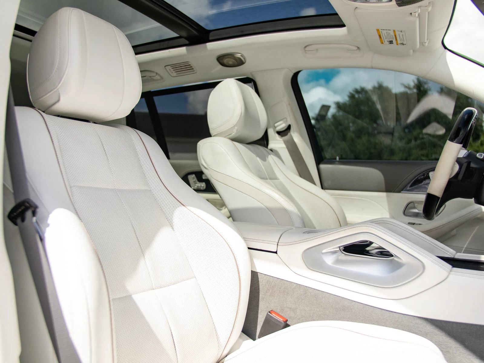 Used 2022 Mercedes-Benz Maybach GLS 600 4MATIC image 51
