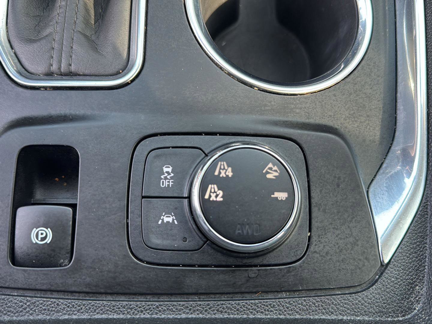 Used 2020 Chevrolet Traverse Premier w/ Redline Edition image 15