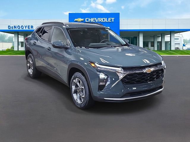 New 2026 Chevrolet Trax LT w/ Driver Confidence Package FWD image 4