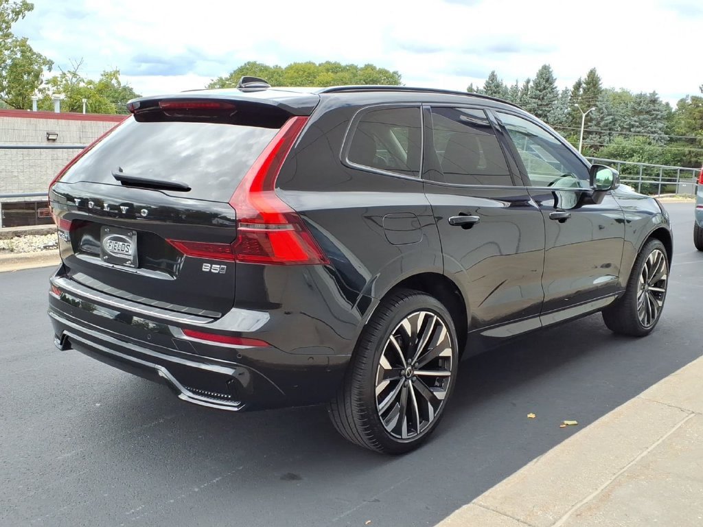 Certified 2026 Volvo XC60 B5 Ultra AWD/4WD image 5