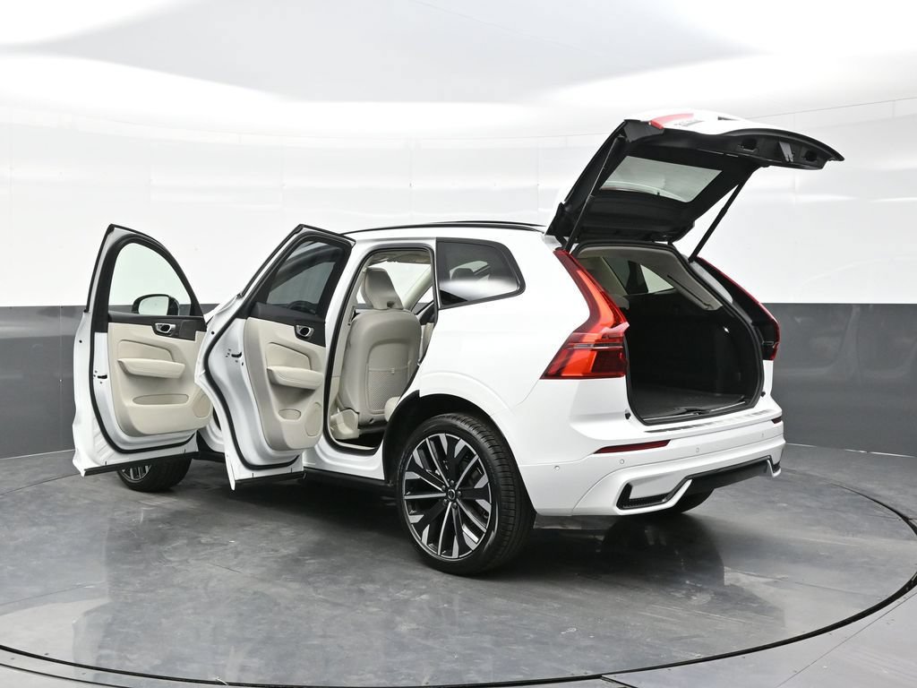 New 2026 Volvo XC60 B5 Ultra w/ Climate Package AWD/4WD image 47