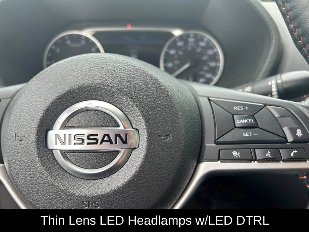 Used 2022 Nissan Sentra SR w/ SR Premium Package FWD image 11