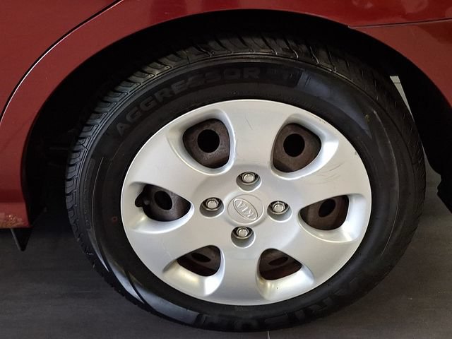 Used 2006 Kia Spectra EX FWD image 10