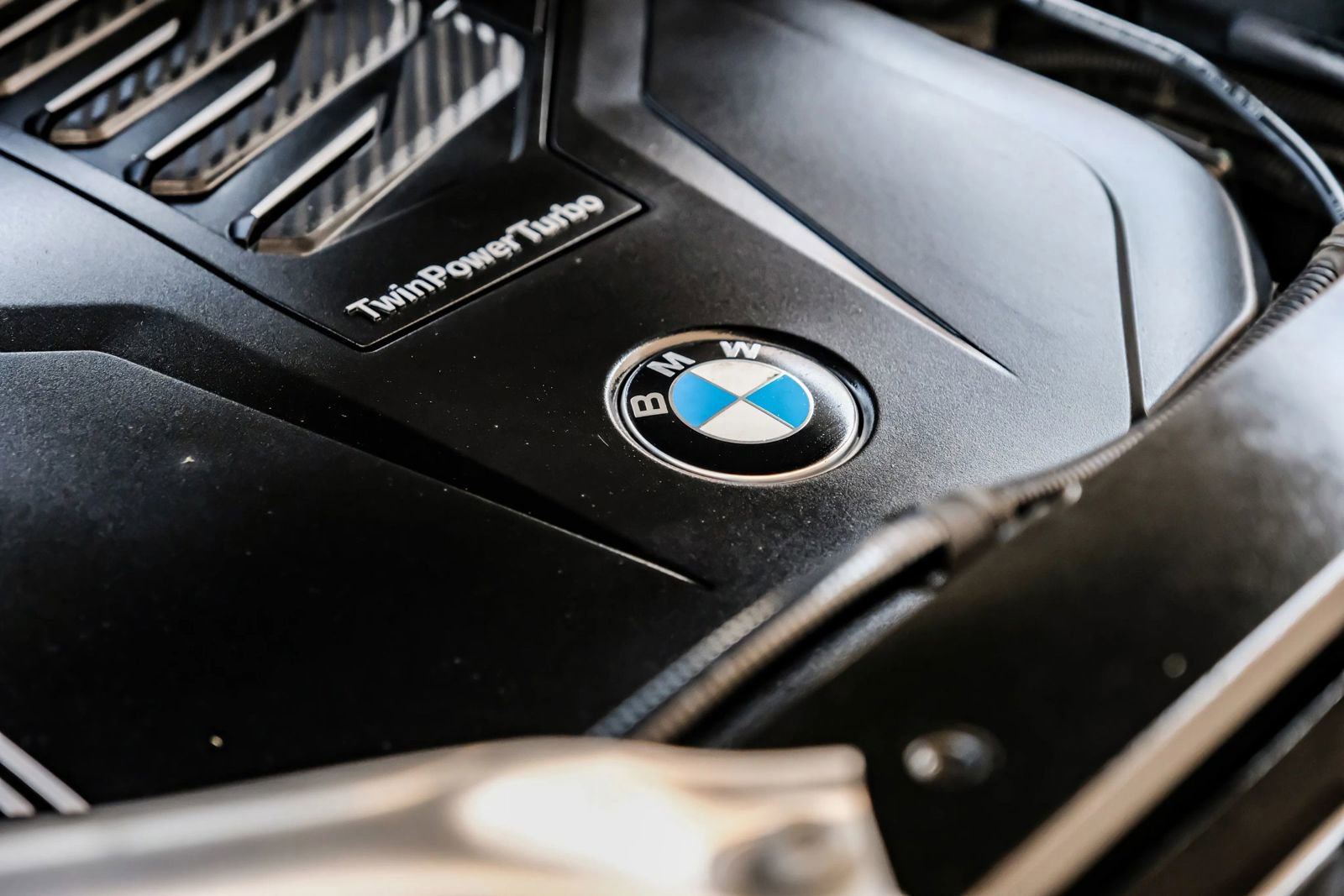 Used 2022 BMW X5 sDrive40i w/ M Sport Package RWD image 58