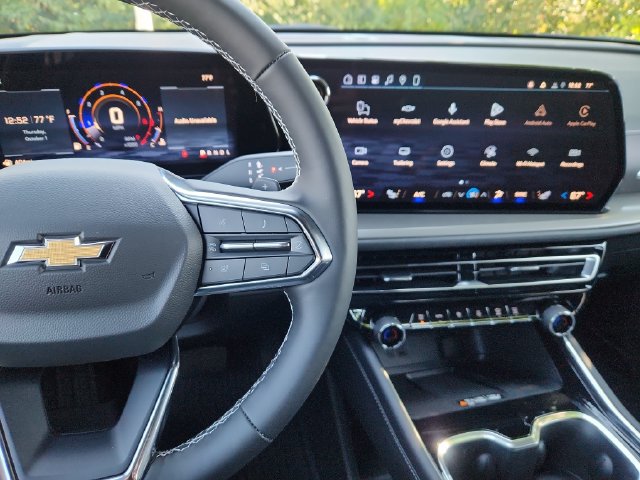 New 2027 Chevrolet Traverse LT w/ Driver Confidence Package FWD image 27
